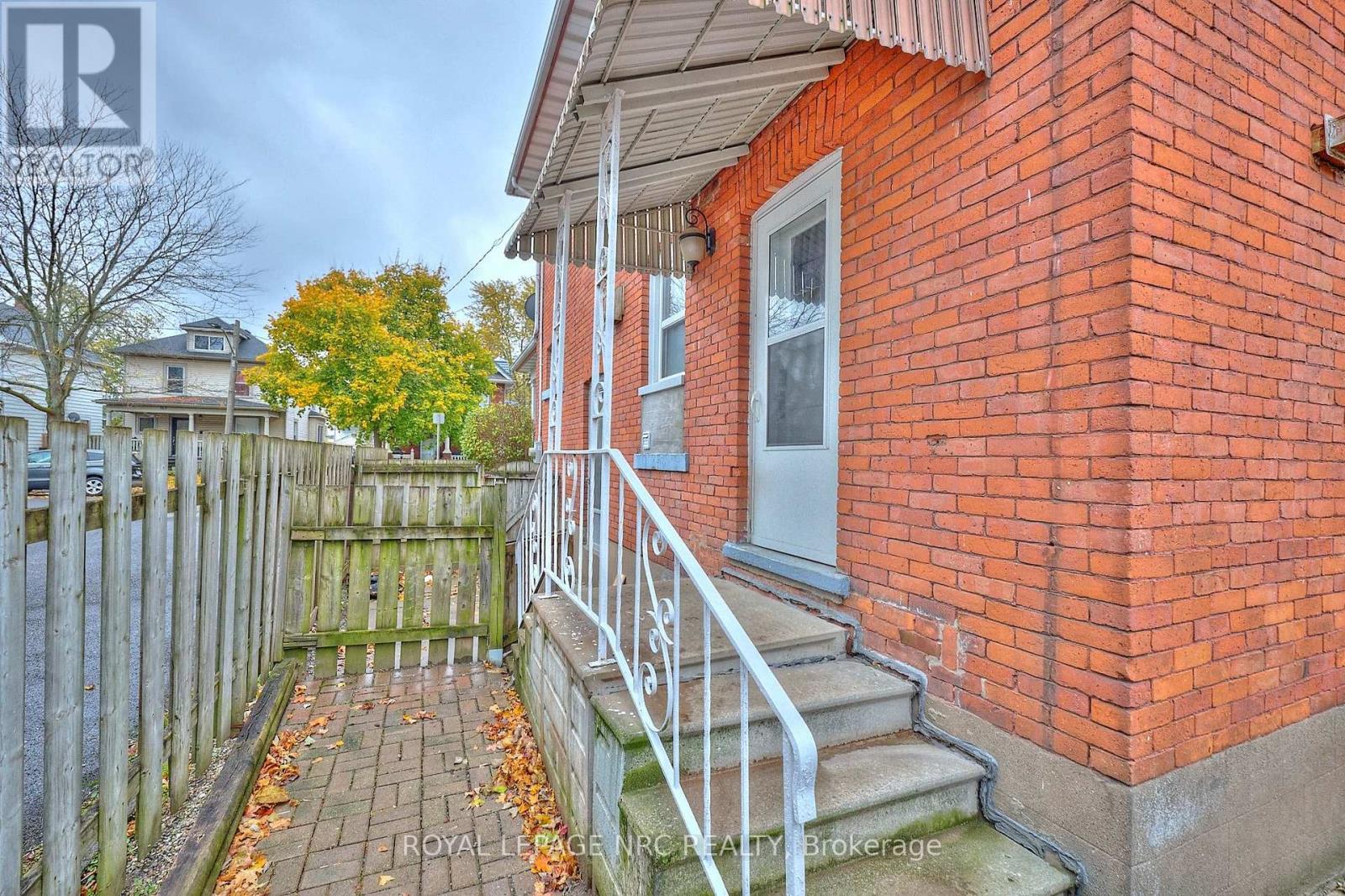 138 Young Street, Welland, Ontario  L3B 4C8 - Photo 37 - X12535760