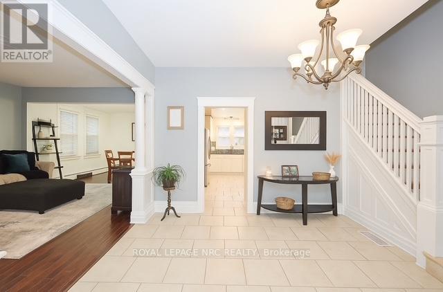 138 Young Street, Welland, Ontario  L3B 4C8 - Photo 7 - X12535760