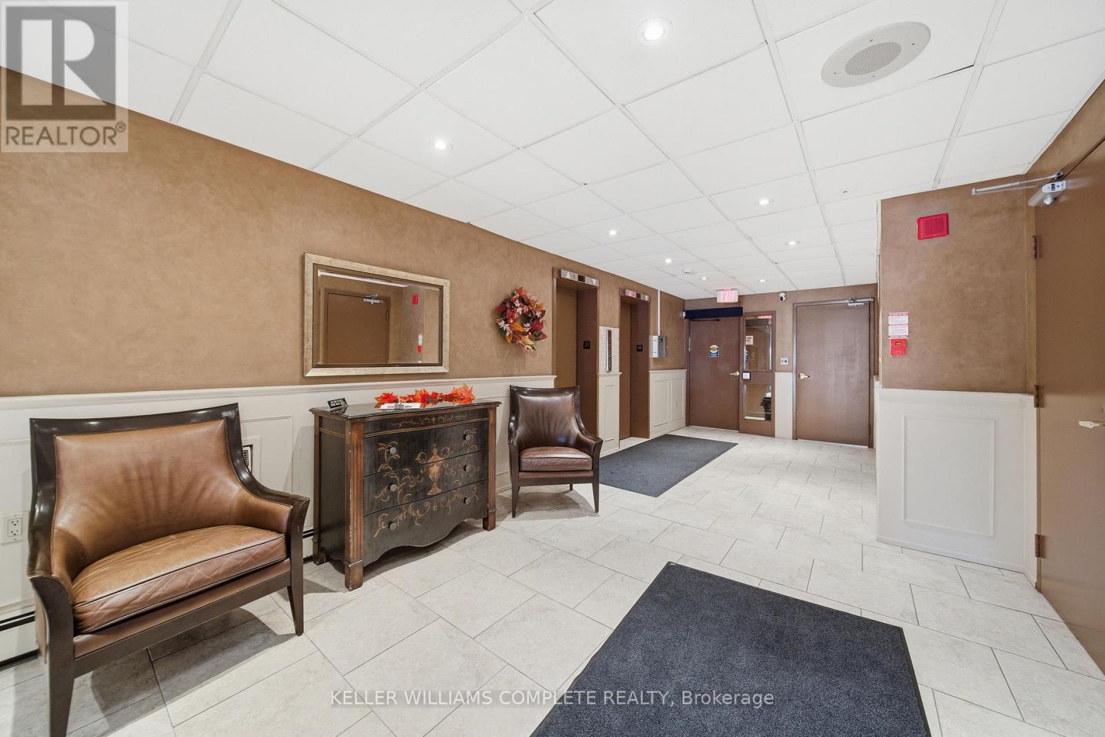 201 - 141 Church Street, St. Catharines, Ontario  L2R 7L7 - Photo 6 - X12535784