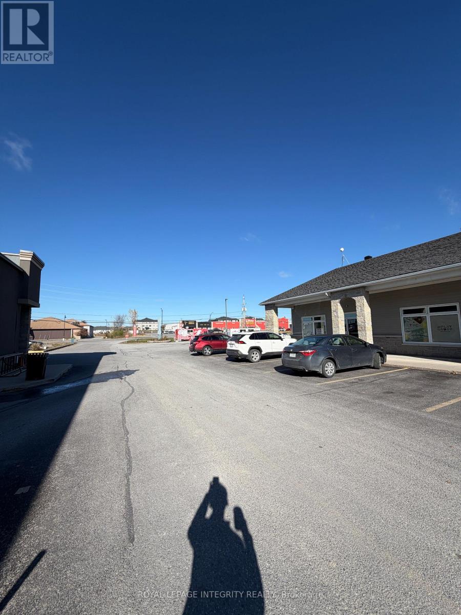 2 - 453 Ottawa Street, Mississippi Mills, Ontario K0A 1A0 - Photo 3 - X12515404