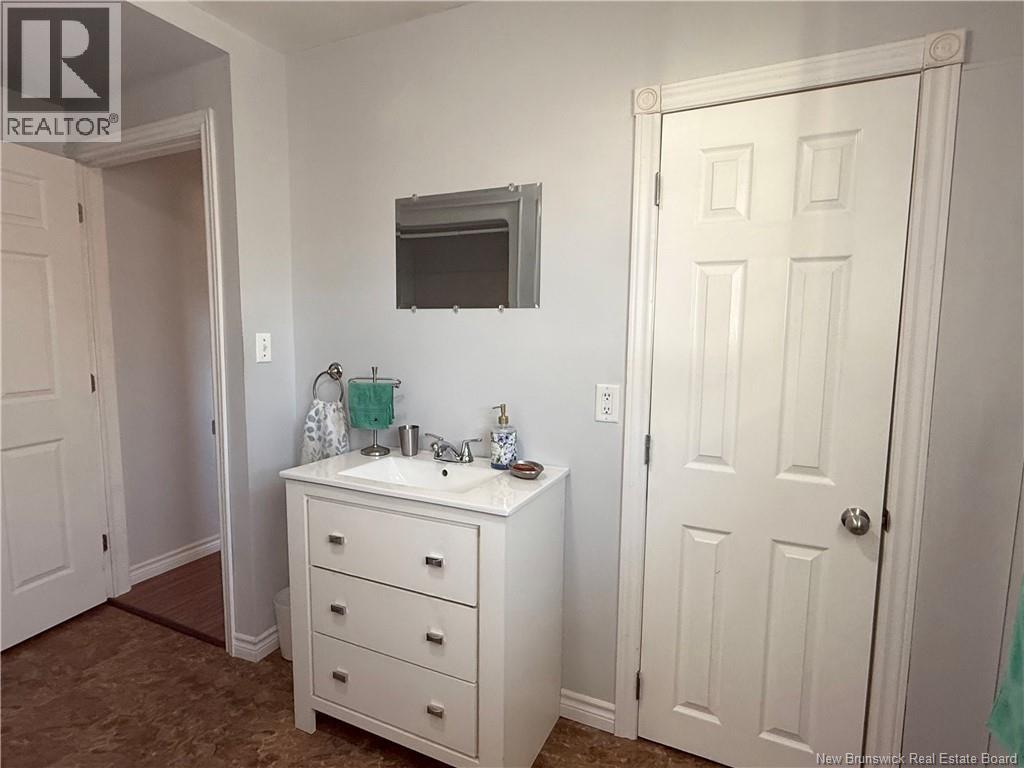 335 Beaumont Avenue, Miramichi, New Brunswick  E1V 1E5 - Photo 14 - NB129989