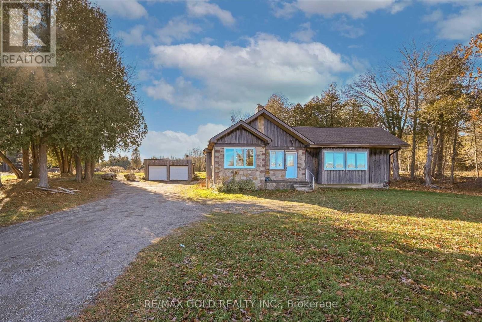 244 Main Street S, Halton Hills, Ontario L7J 1Y2 - Photo 3 - W12523284