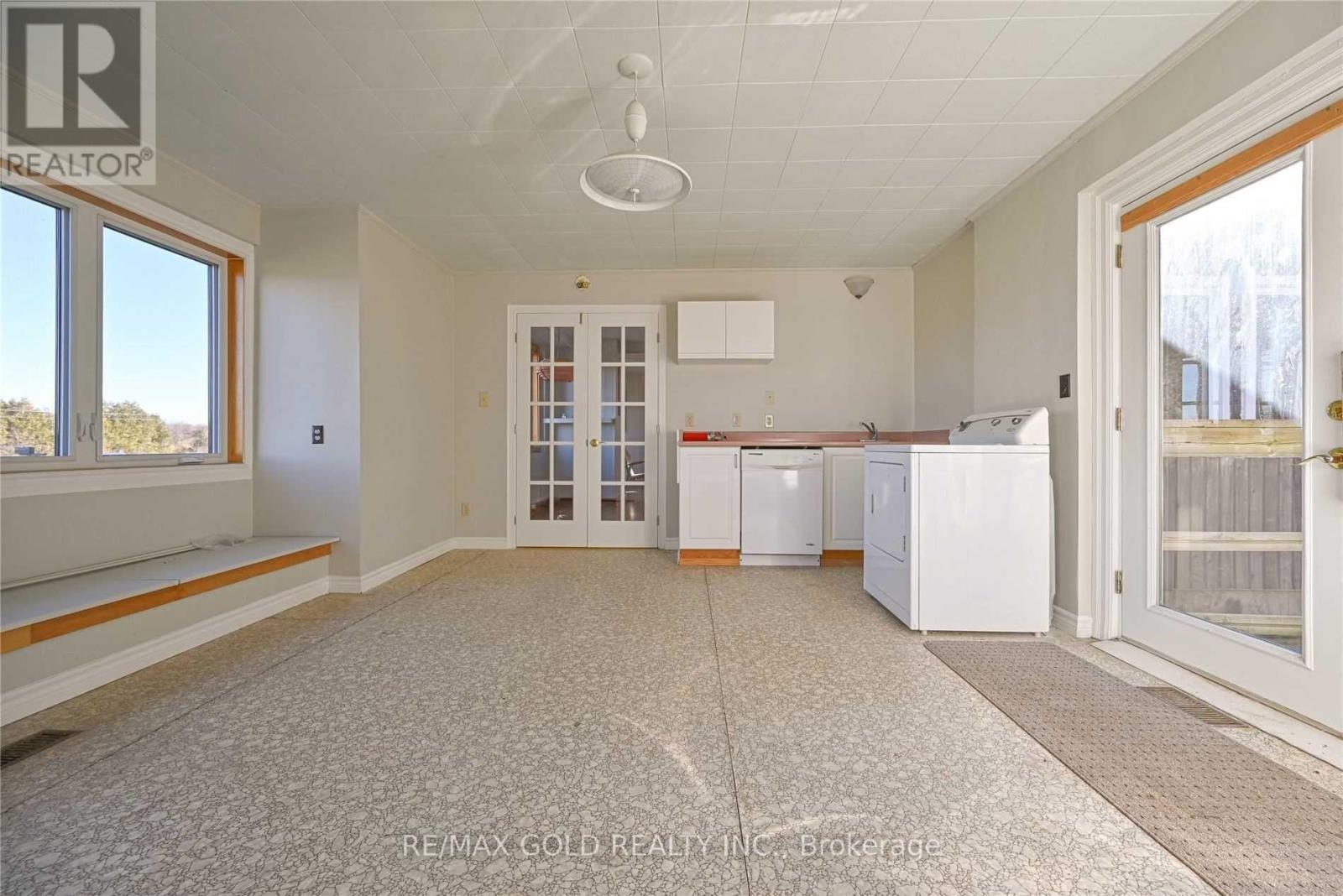 244 Main Street S, Halton Hills, Ontario L7J 1Y2 - Photo 13 - W12523284