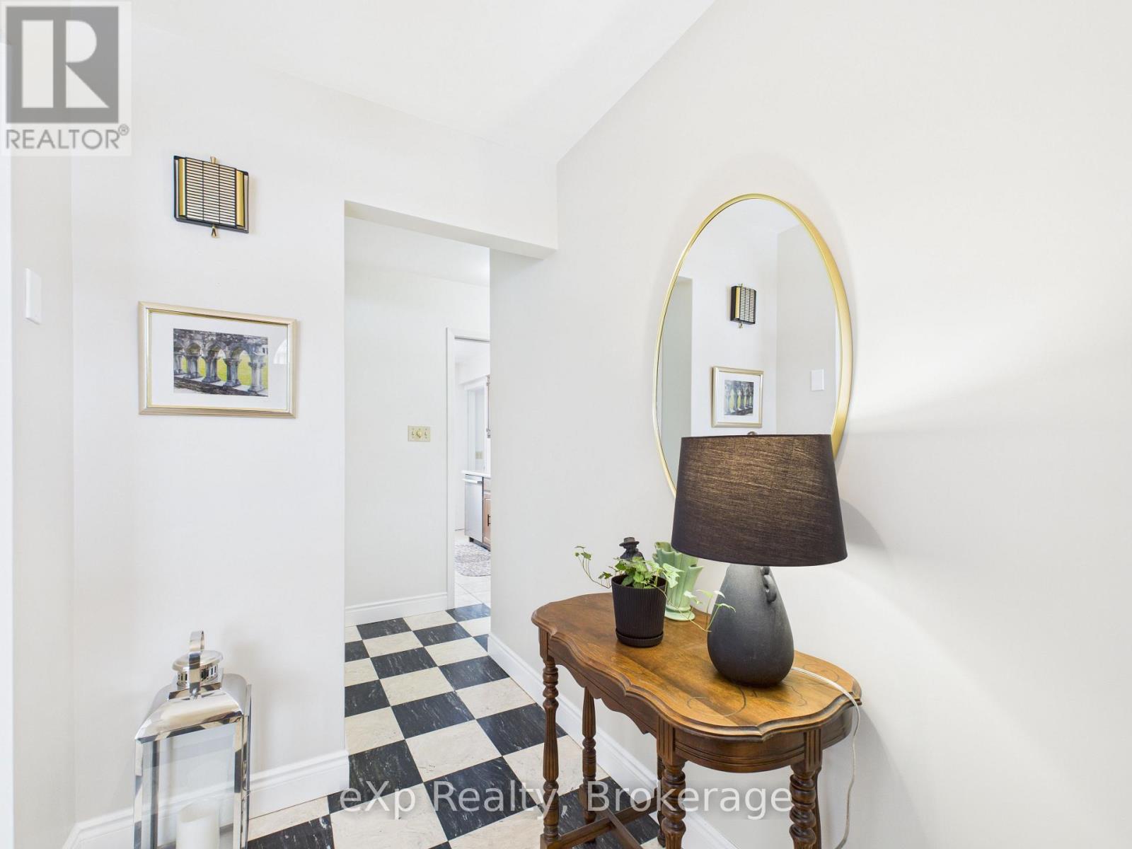 220 4th Avenue, Hanover, Ontario  N4N 2B5 - Photo 10 - X12535774