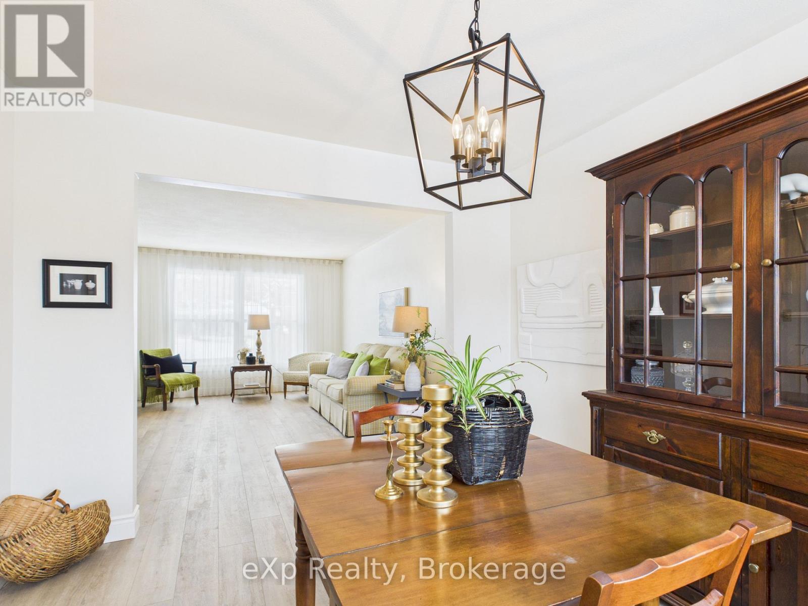 220 4th Avenue, Hanover, Ontario  N4N 2B5 - Photo 16 - X12535774