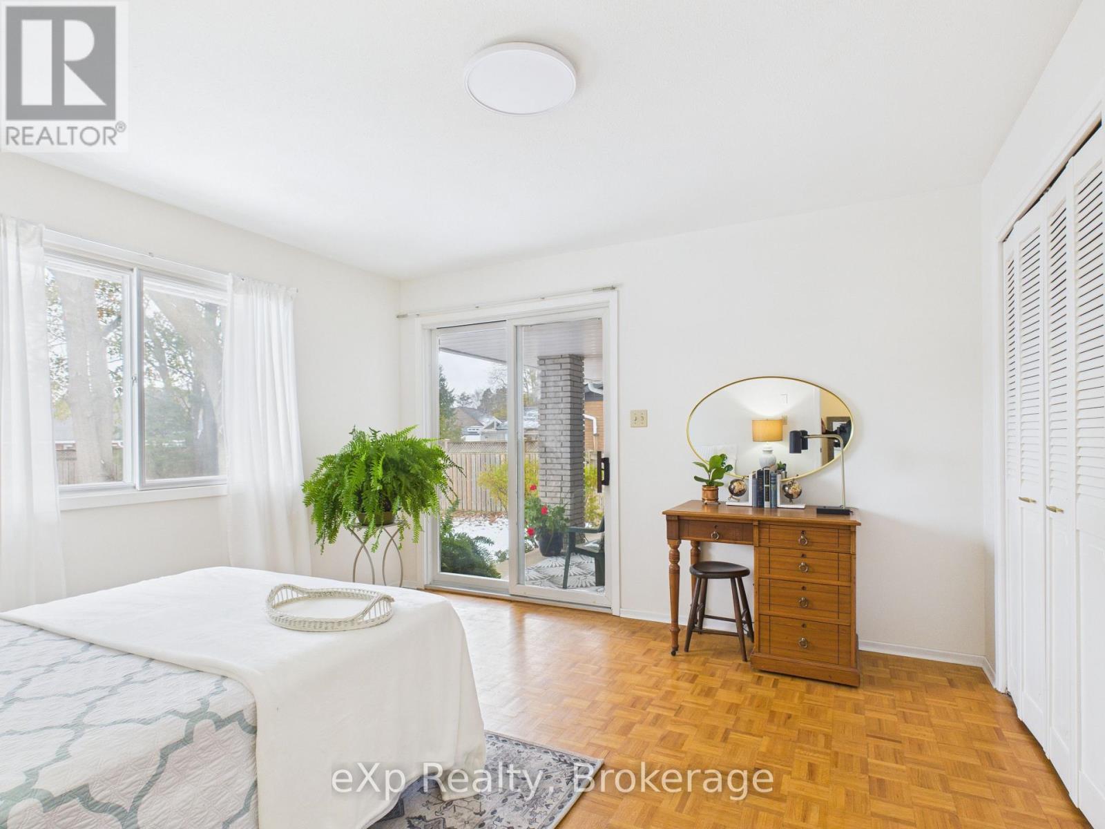 220 4th Avenue, Hanover, Ontario  N4N 2B5 - Photo 25 - X12535774