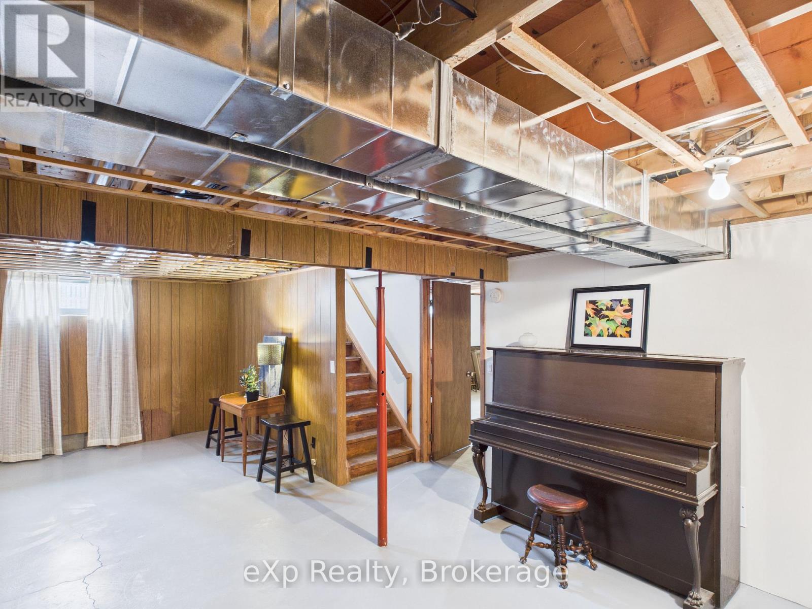 220 4th Avenue, Hanover, Ontario  N4N 2B5 - Photo 28 - X12535774