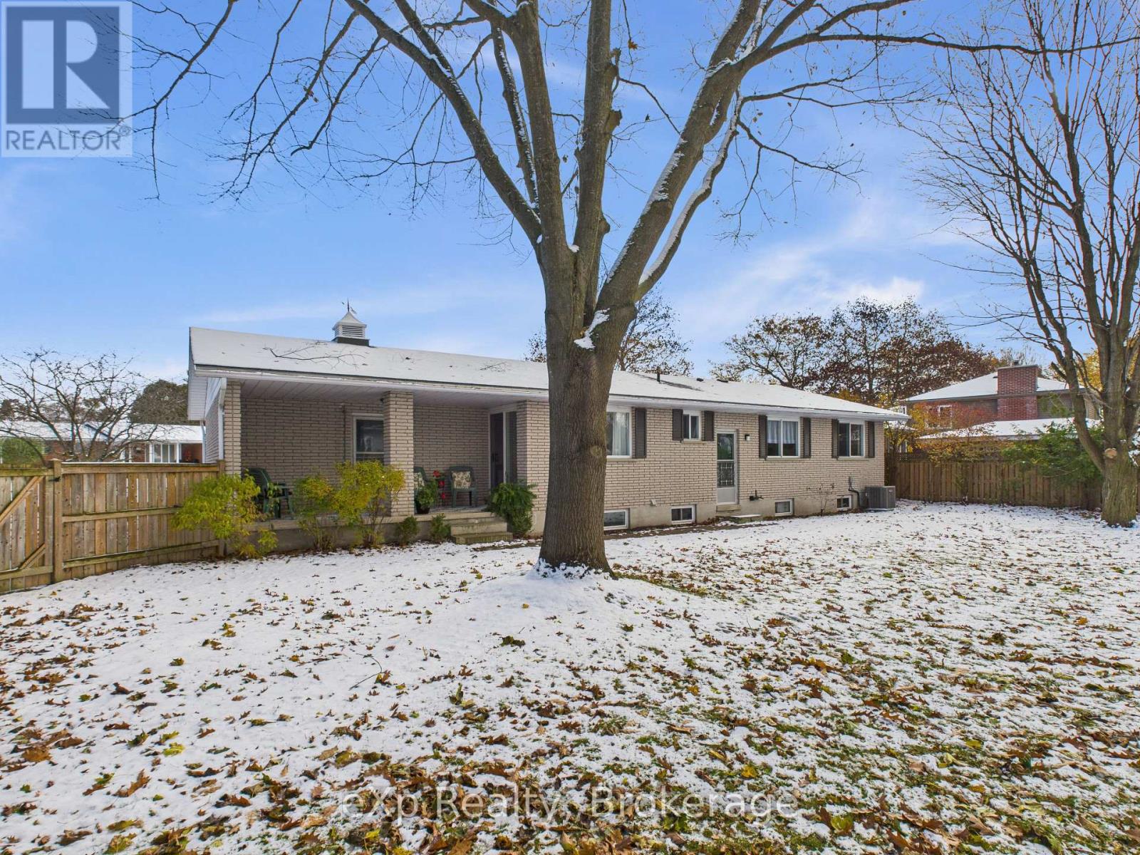 220 4th Avenue, Hanover, Ontario  N4N 2B5 - Photo 6 - X12535774