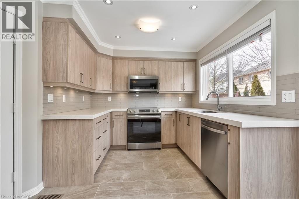 1337 Goldhawk Trail, Oakville, Ontario  L6M 3Y6 - Photo 10 - 40787061