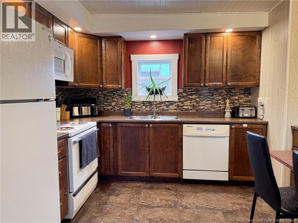 9108 Main Street, Florenceville-Bristol, New Brunswick  E7L 2A4 - Photo 19 - NB129982