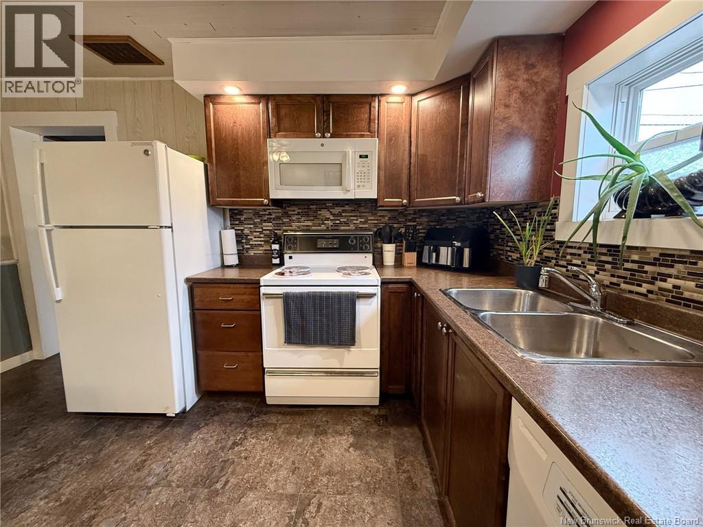 9108 Main Street, Florenceville-Bristol, New Brunswick  E7L 2A4 - Photo 20 - NB129982