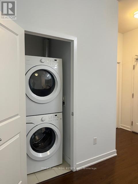 303 - 320 Tweedsmuir Avenue, Toronto, Ontario M5P 2Y3 - Photo 8 - C12485294