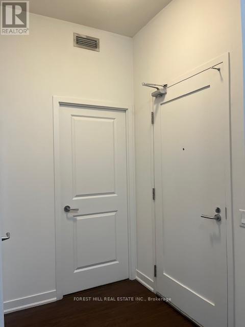 303 - 320 Tweedsmuir Avenue, Toronto, Ontario M5P 2Y3 - Photo 6 - C12485294