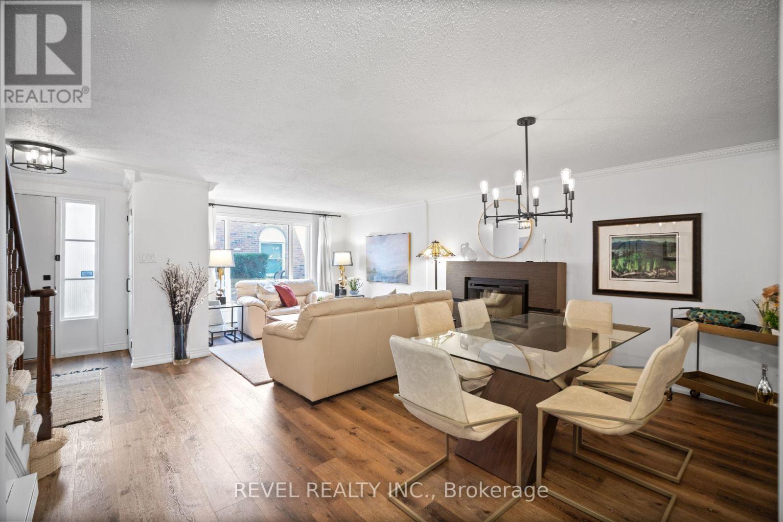 3 - 2058 Brant Street, Burlington, Ontario L7P 3A6 - Photo 7 - W12438937