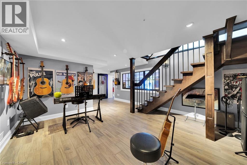 404 Mountain Brow Boulevard E, Hamilton, Ontario  L8T 1A7 - Photo 33 - 40762304