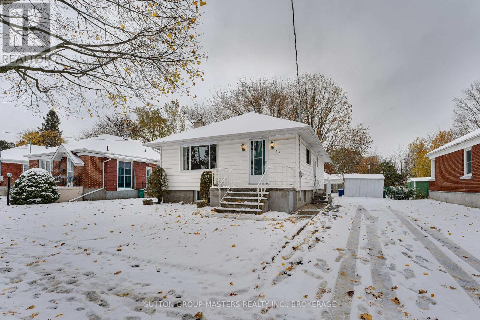 913 Victoria Street, Kingston, Ontario  K7K 4T9 - Photo 2 - X12535844