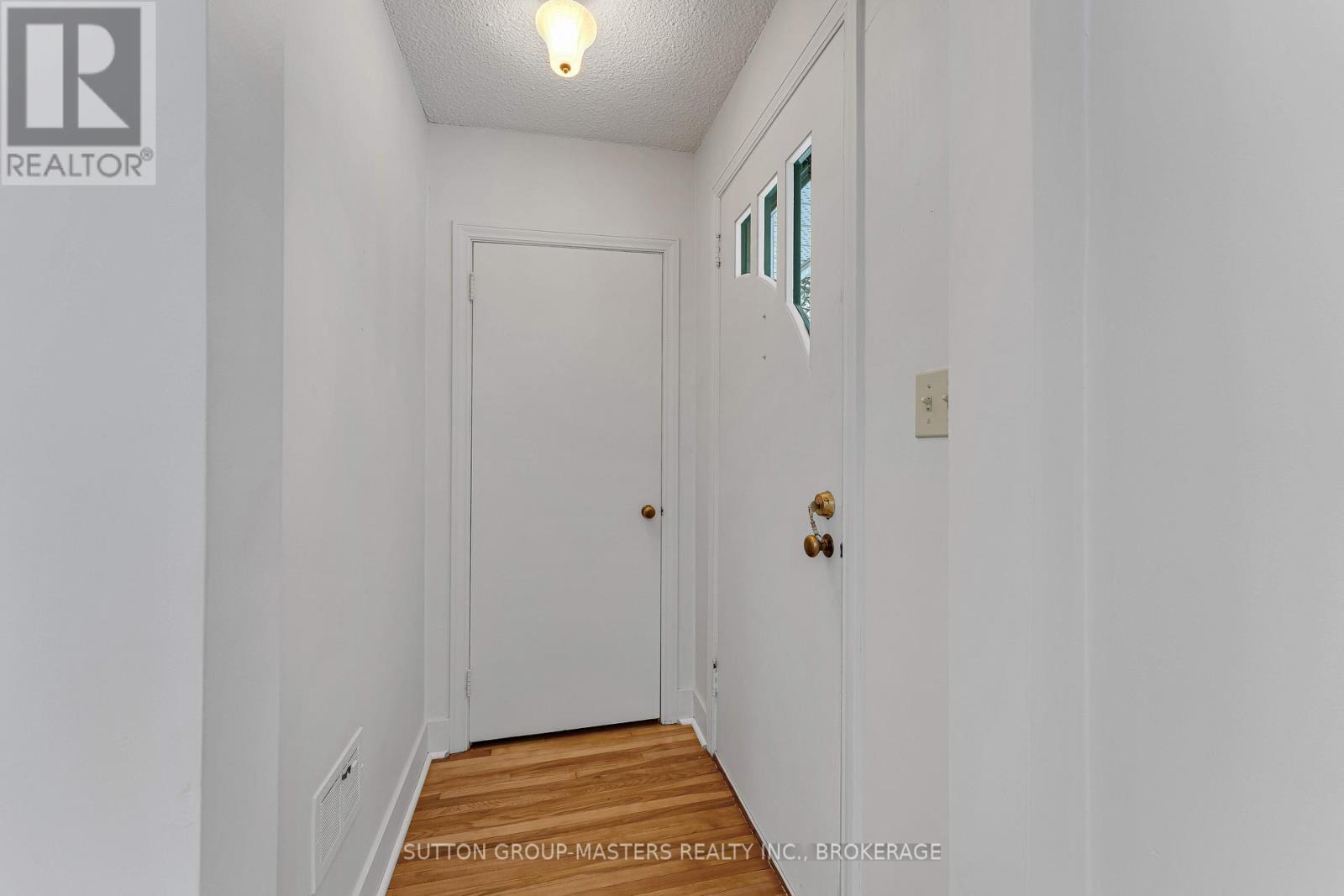 913 Victoria Street, Kingston, Ontario  K7K 4T9 - Photo 4 - X12535844