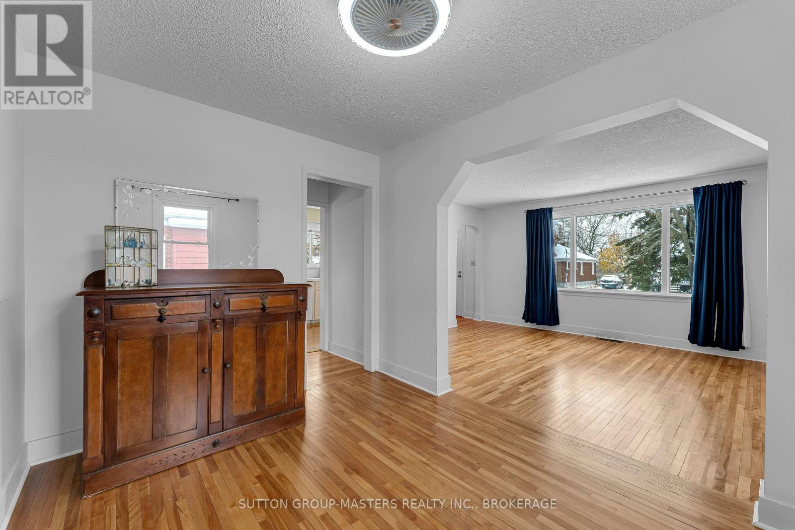 913 Victoria Street, Kingston, Ontario  K7K 4T9 - Photo 9 - X12535844