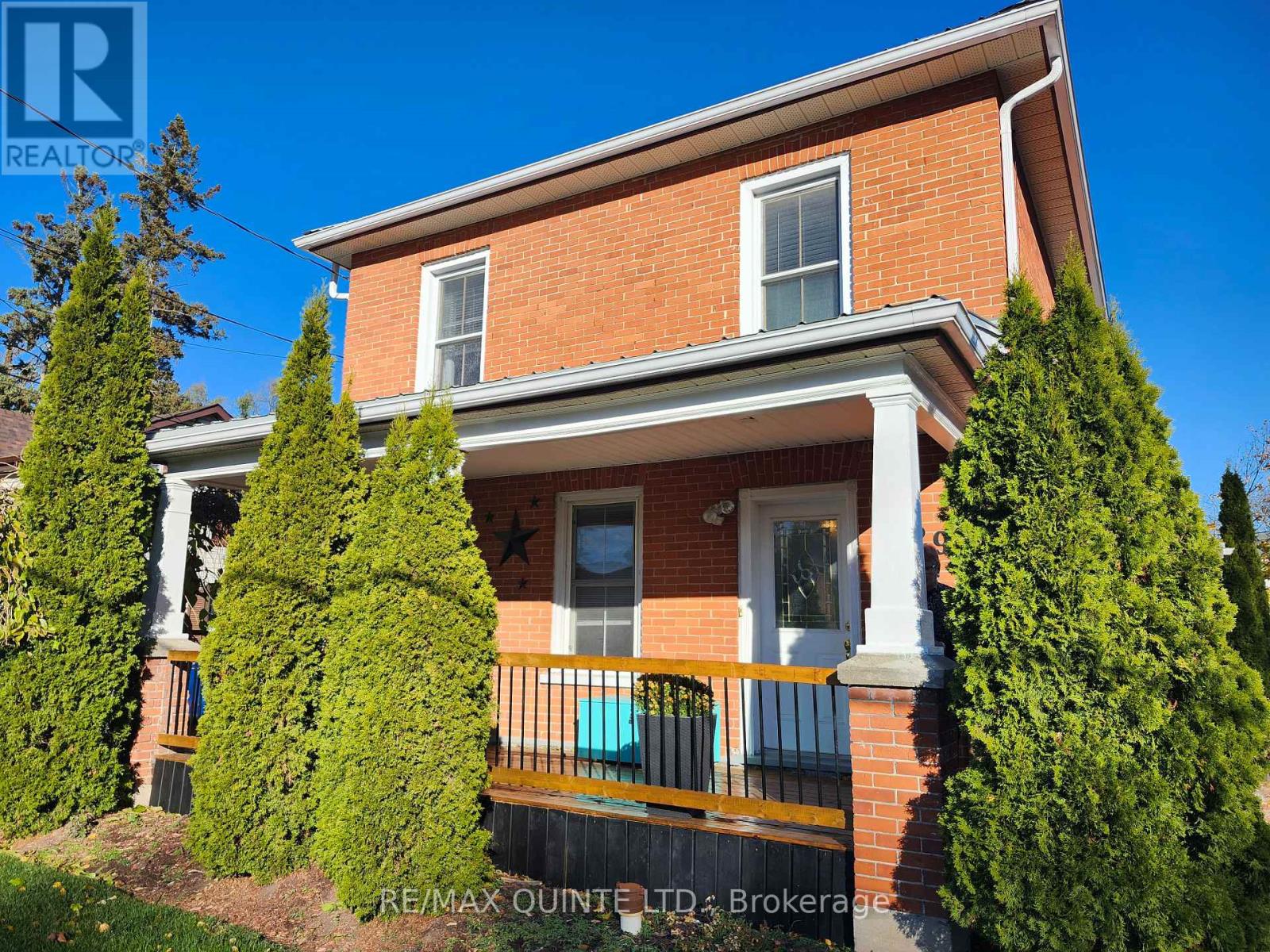 299 Foster Avenue, Belleville, Ontario K8N 3R6 - Photo 2 - X12535810