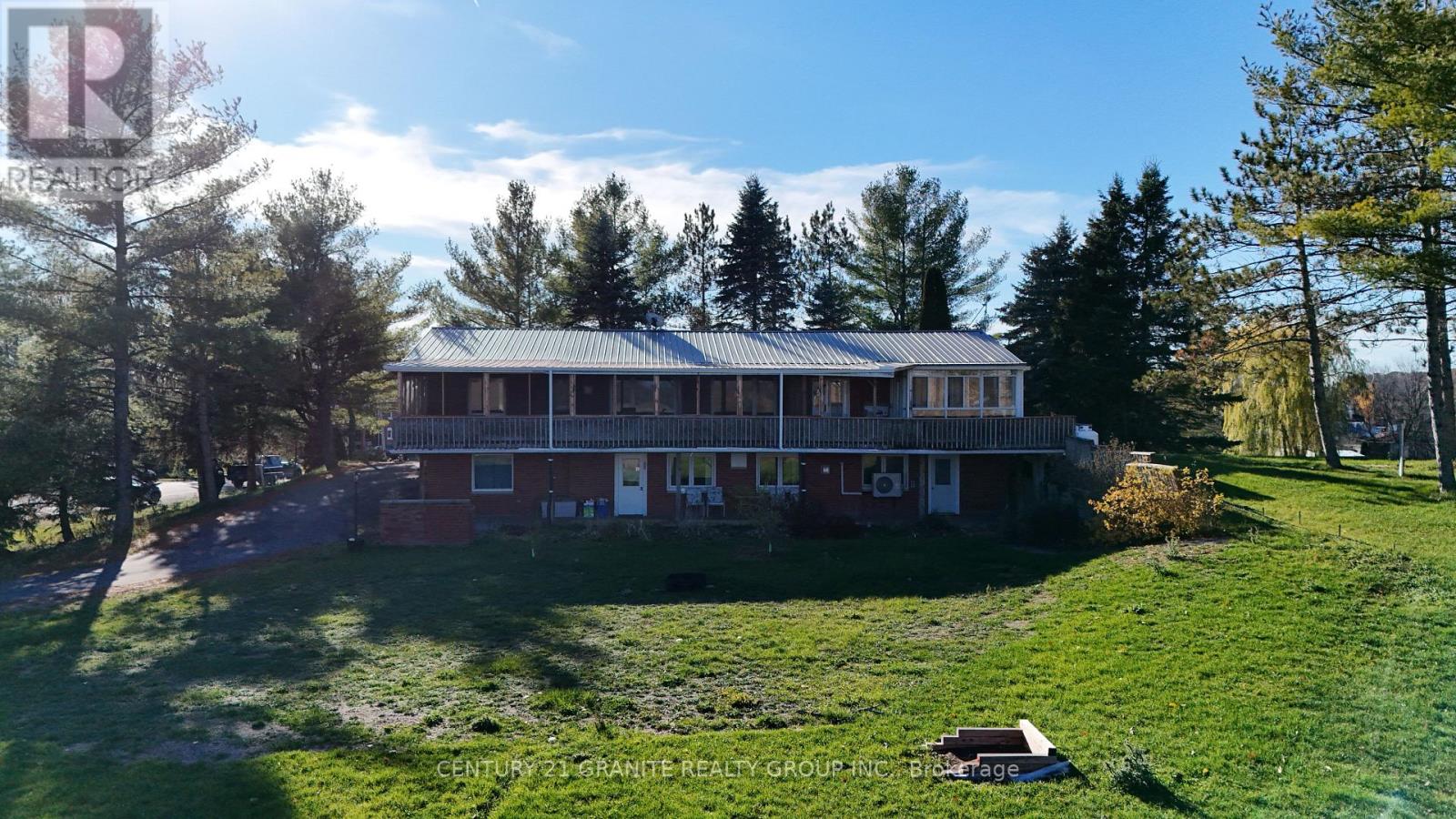 15 EAST HUNGERFORD ROAD, Tweed, Ontario