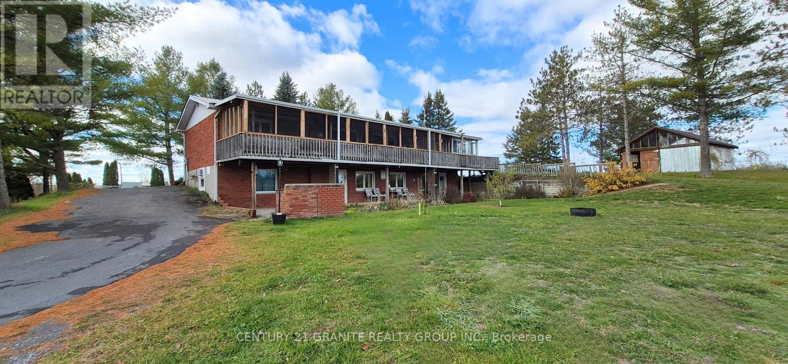 15 East Hungerford Road, Tweed, Ontario K0K 3J0 - Photo 8 - X12535872