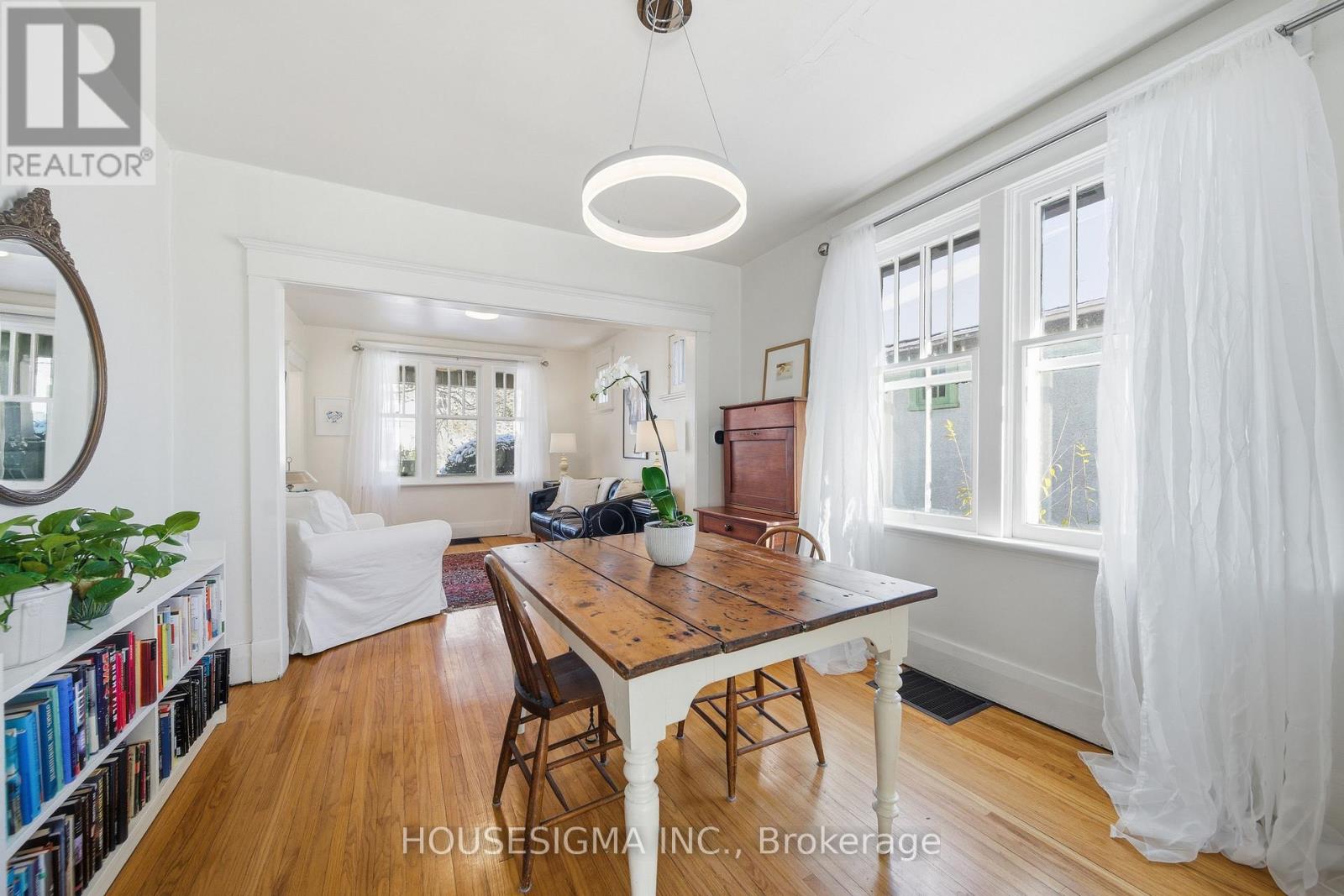 199 Emery Street E, London South, Ontario  N6C 2E3 - Photo 11 - X12535788