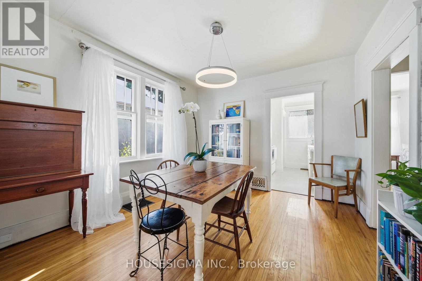 199 Emery Street E, London South, Ontario  N6C 2E3 - Photo 14 - X12535788