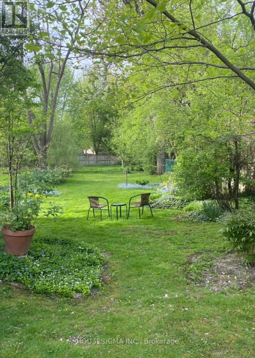 199 Emery Street E, London South, Ontario  N6C 2E3 - Photo 35 - X12535788