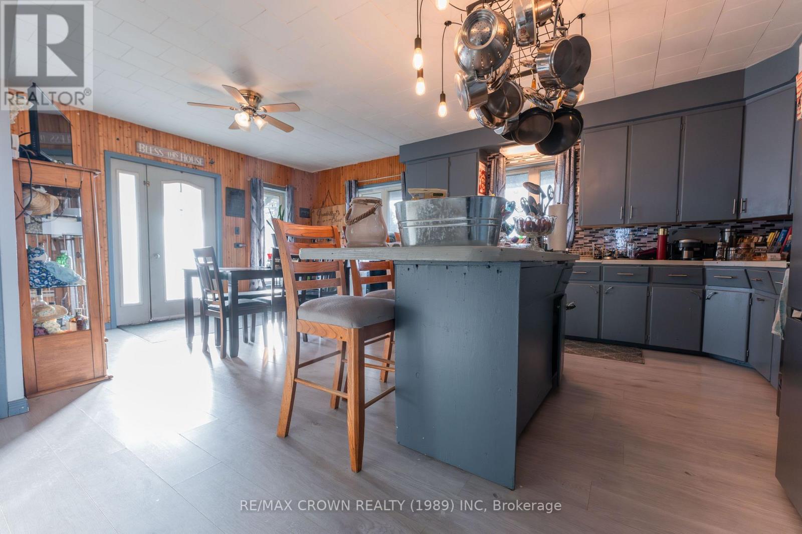 16 Shallow Lake Road E, Mattice-Val Cote, Ontario  P0L 1T0 - Photo 13 - T12535802