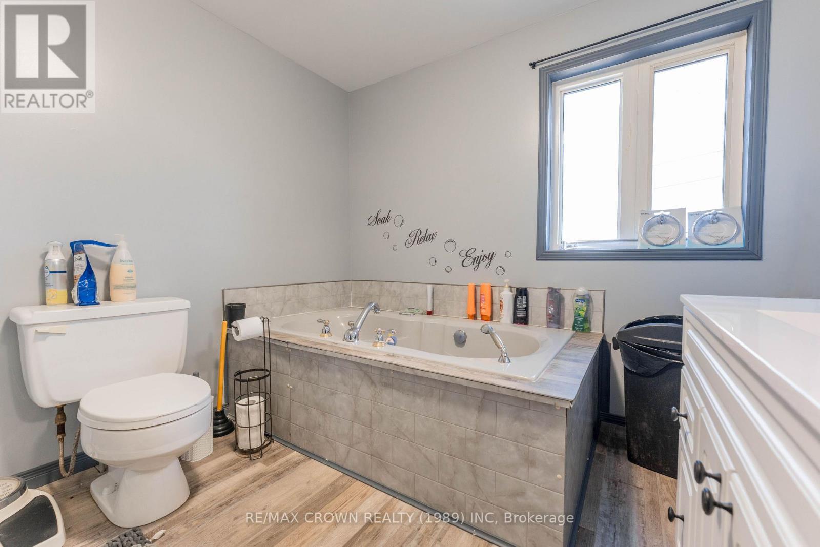 16 Shallow Lake Road E, Mattice-Val Cote, Ontario  P0L 1T0 - Photo 26 - T12535802