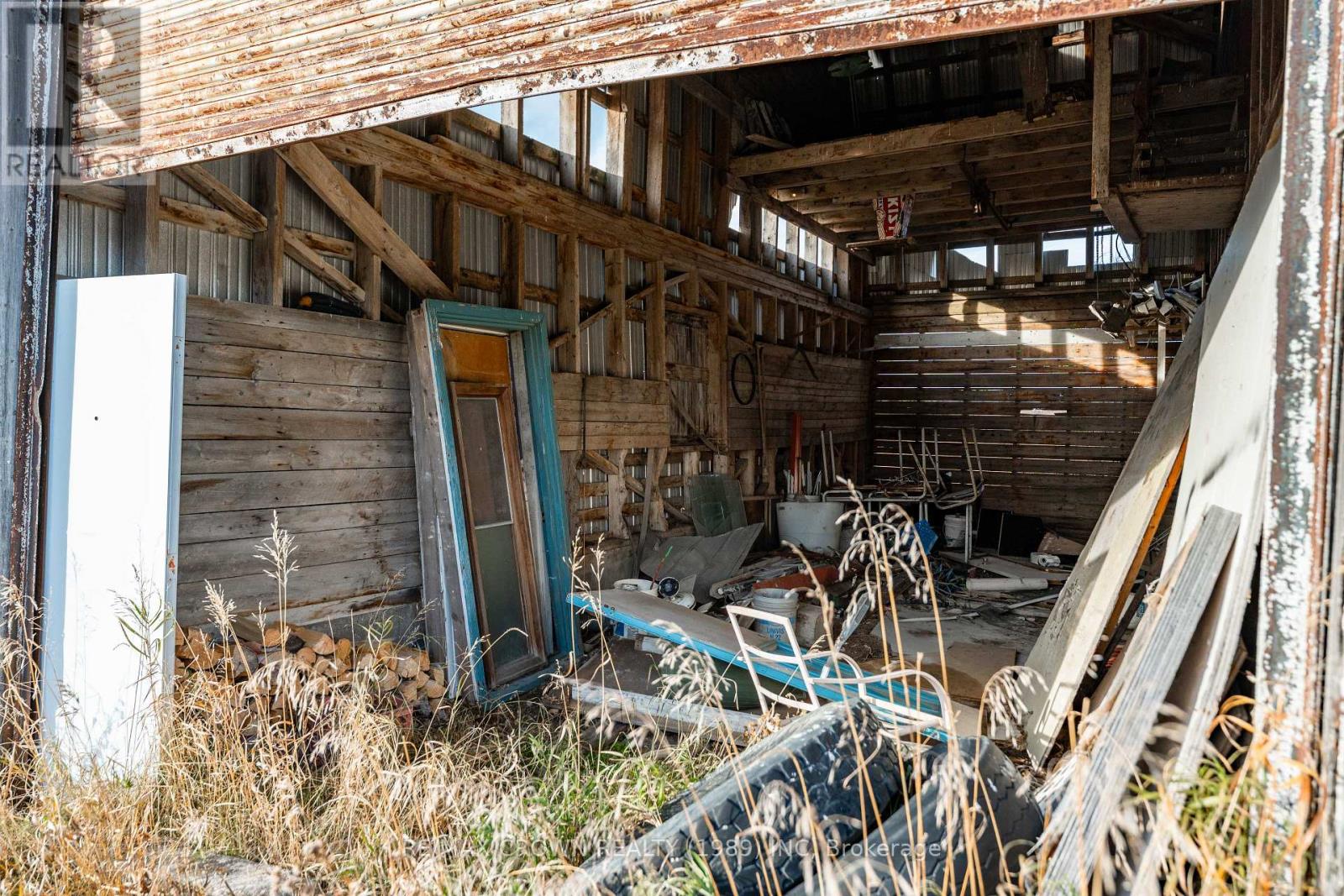 16 Shallow Lake Road E, Mattice-Val Cote, Ontario  P0L 1T0 - Photo 35 - T12535802