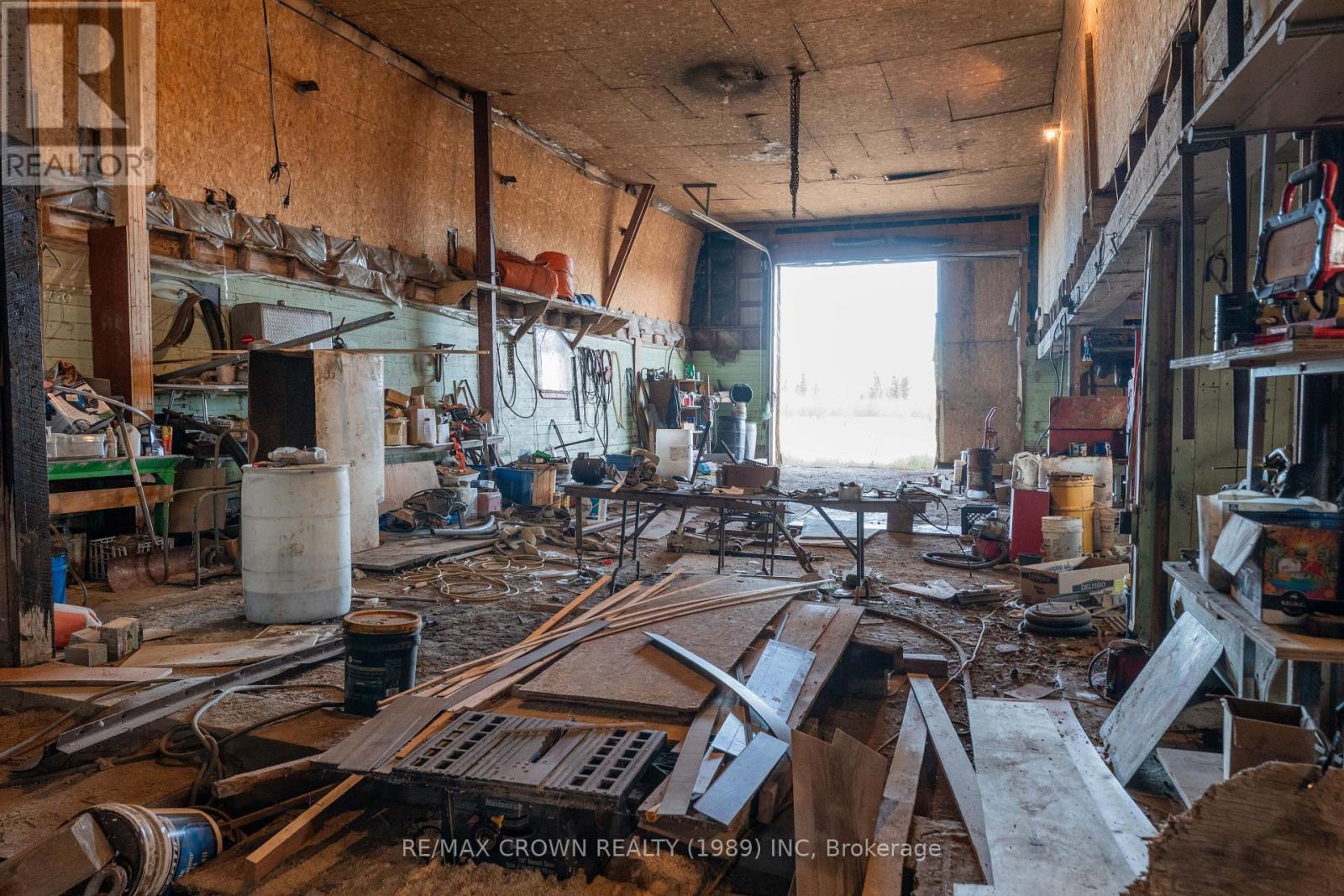 16 Shallow Lake Road E, Mattice-Val Cote, Ontario  P0L 1T0 - Photo 39 - T12535802