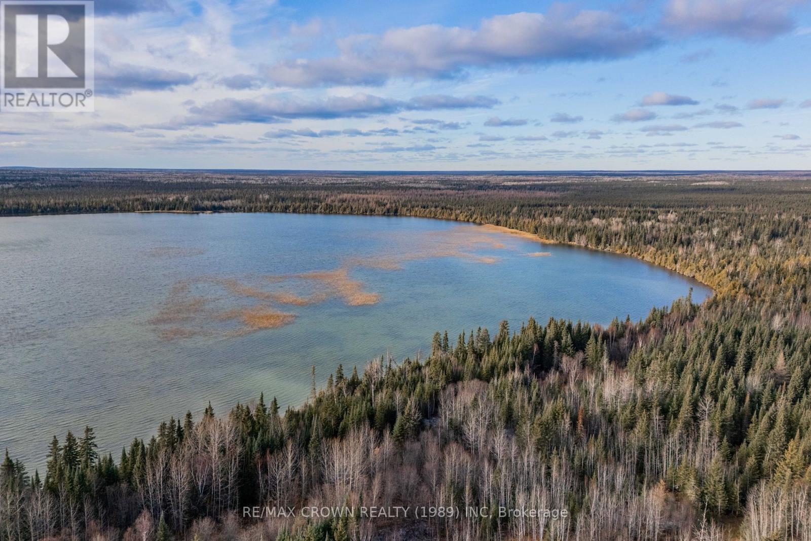 16 Shallow Lake Road E, Mattice-Val Cote, Ontario  P0L 1T0 - Photo 5 - T12535802