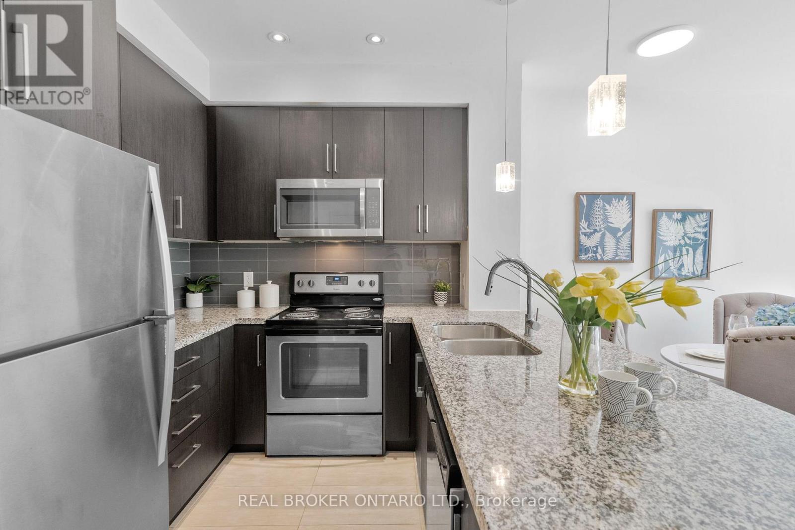 103 - 840 Queen's Plate Drive, Toronto, Ontario  M9W 6Z3 - Photo 5 - W12535766