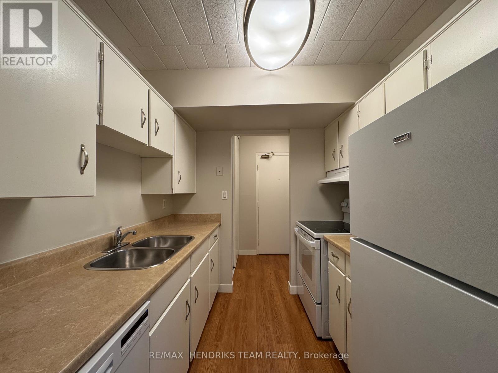 A105 - 19a High Street, Fort Erie, Ontario  L2A 3P6 - Photo 3 - X12535822