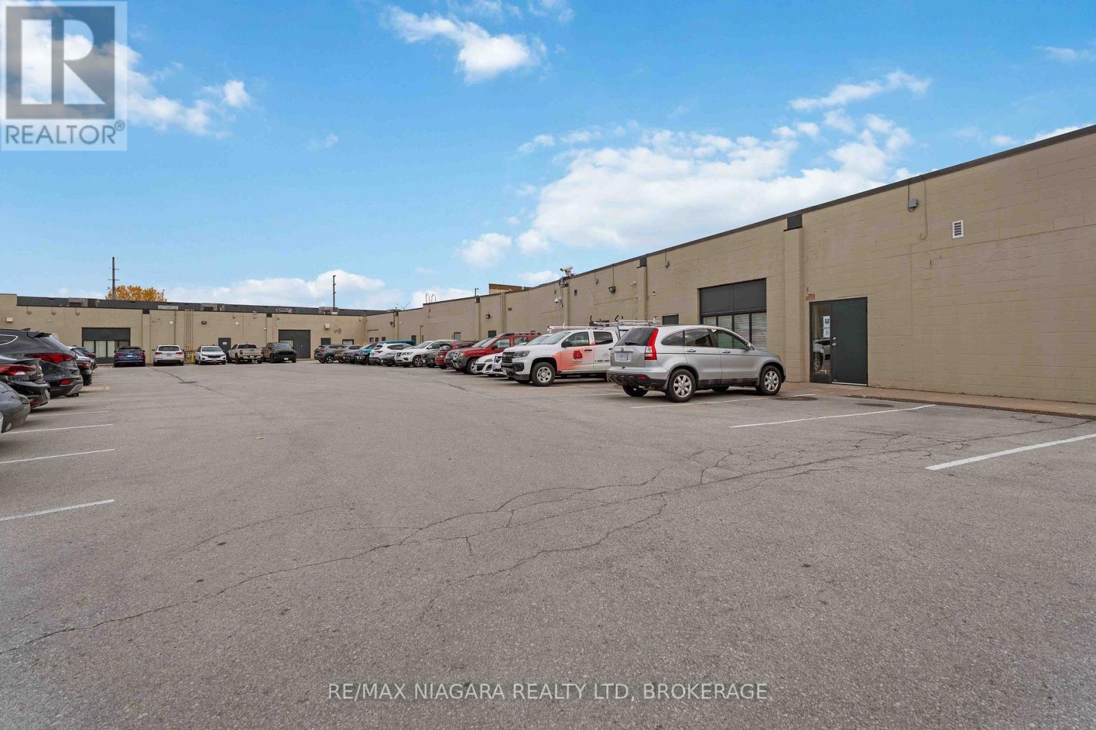 22 - 235 Martindale Road, St. Catharines, Ontario L2W 1A5 - Photo 25 - X12535878