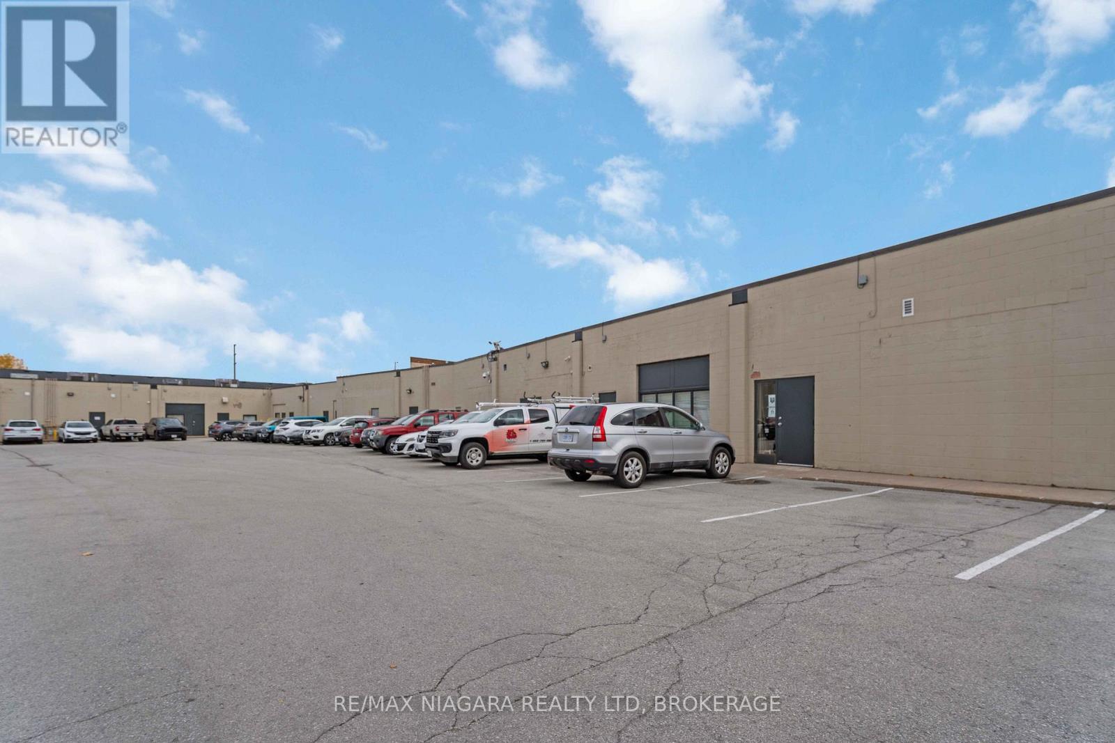 22 - 235 Martindale Road, St. Catharines, Ontario L2W 1A5 - Photo 26 - X12535878