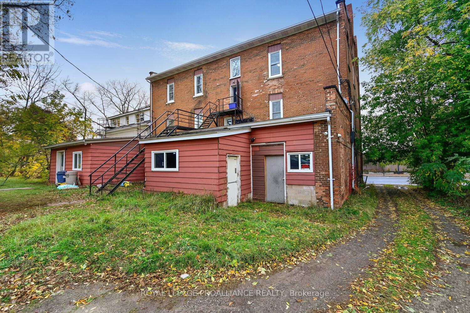 440 King Street W, Prescott, Ontario  K0E 1T0 - Photo 3 - X12535830