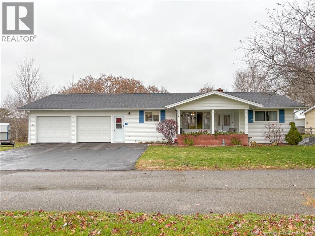 9 Crescent Gardens, Hartland, New Brunswick