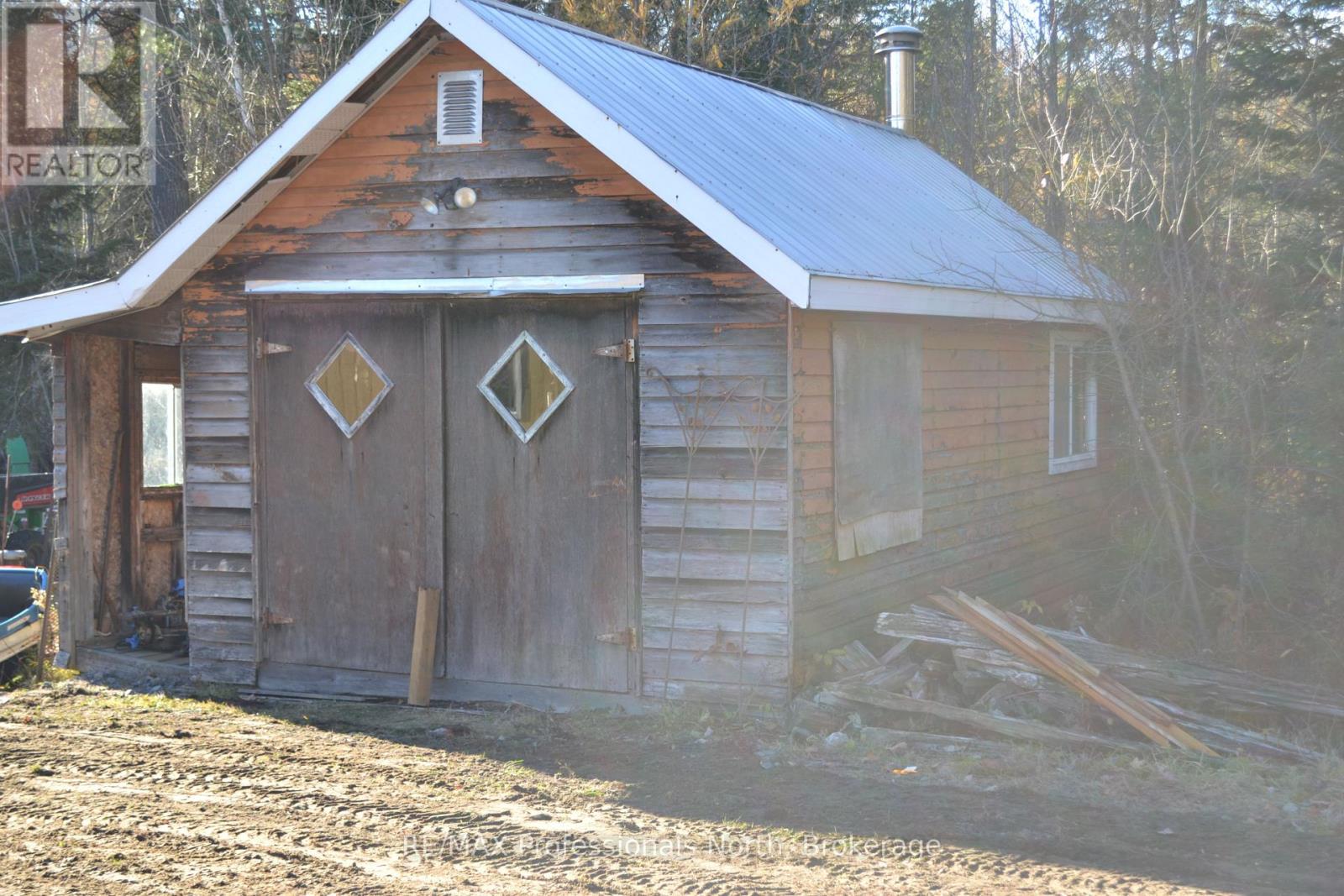 2315 Aspdin Road, Huntsville, Ontario  P0B 1M0 - Photo 32 - X12535840