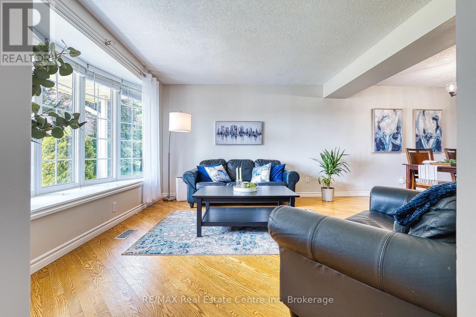 6617 Third Line, Centre Wellington, Ontario  N1M 2W4 - Photo 5 - X12535856