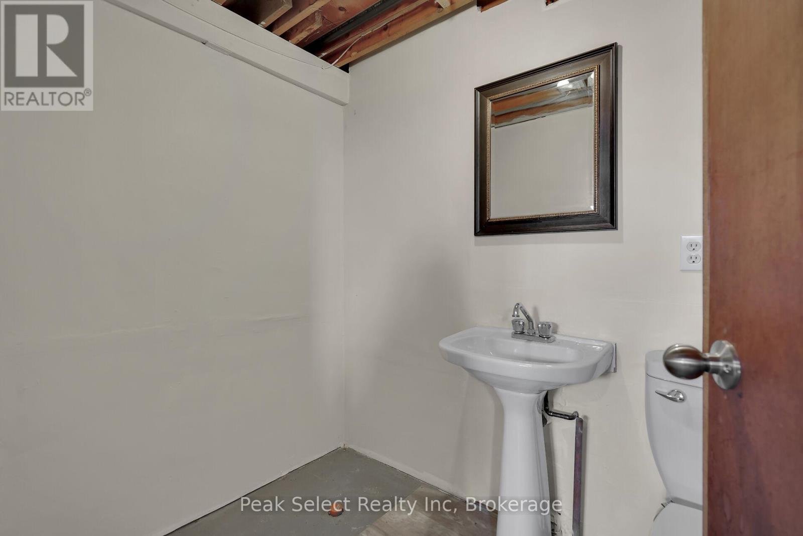 20328 Fairview Road, Thames Centre, Ontario  N0M 2P0 - Photo 16 - X12535862