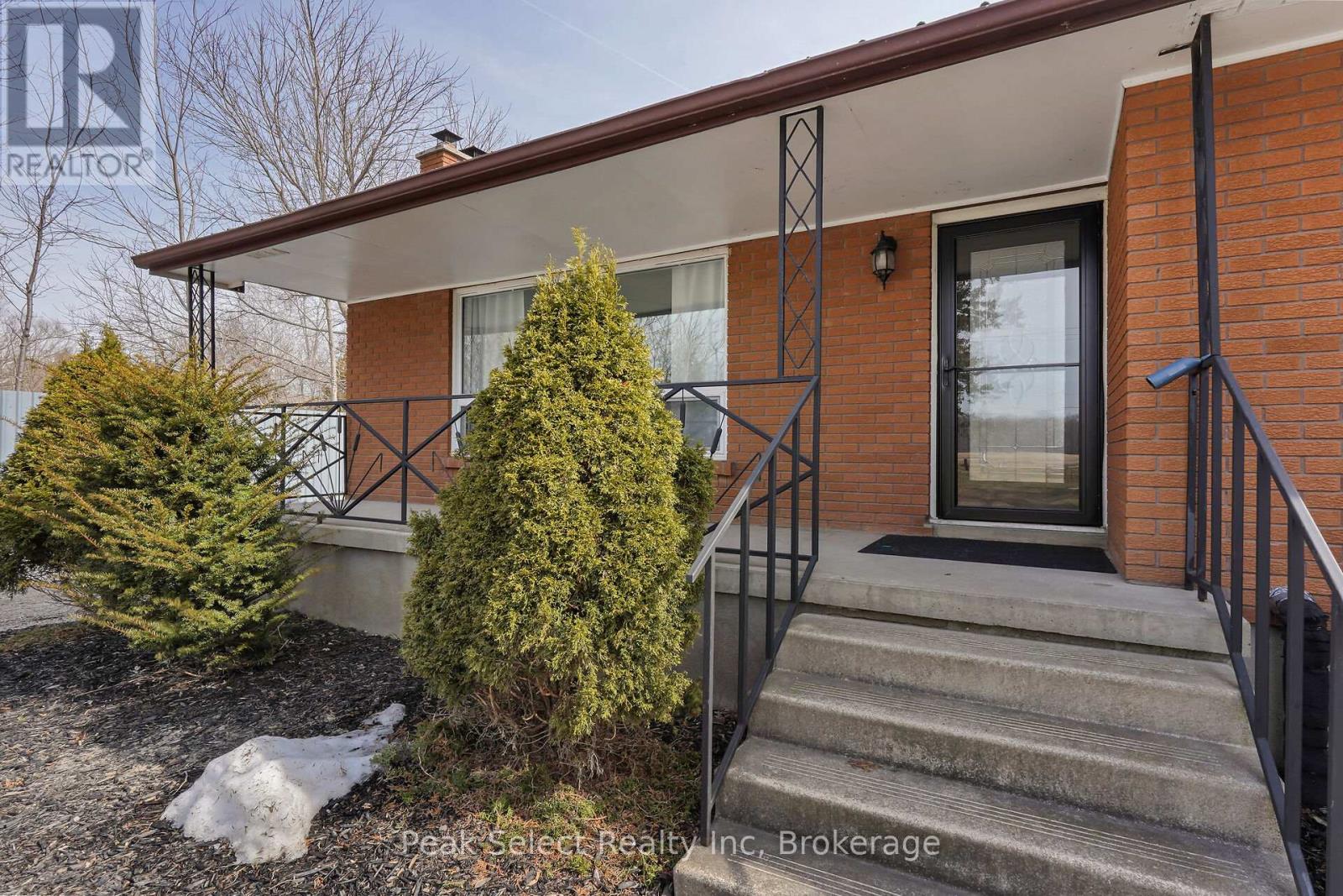 20328 Fairview Road, Thames Centre, Ontario  N0M 2P0 - Photo 3 - X12535862