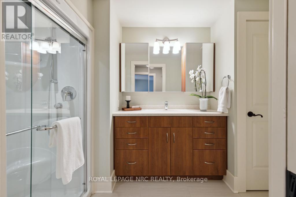 115 Riverdale Drive, St. Catharines, Ontario  L2R 4C1 - Photo 31 - X12446725