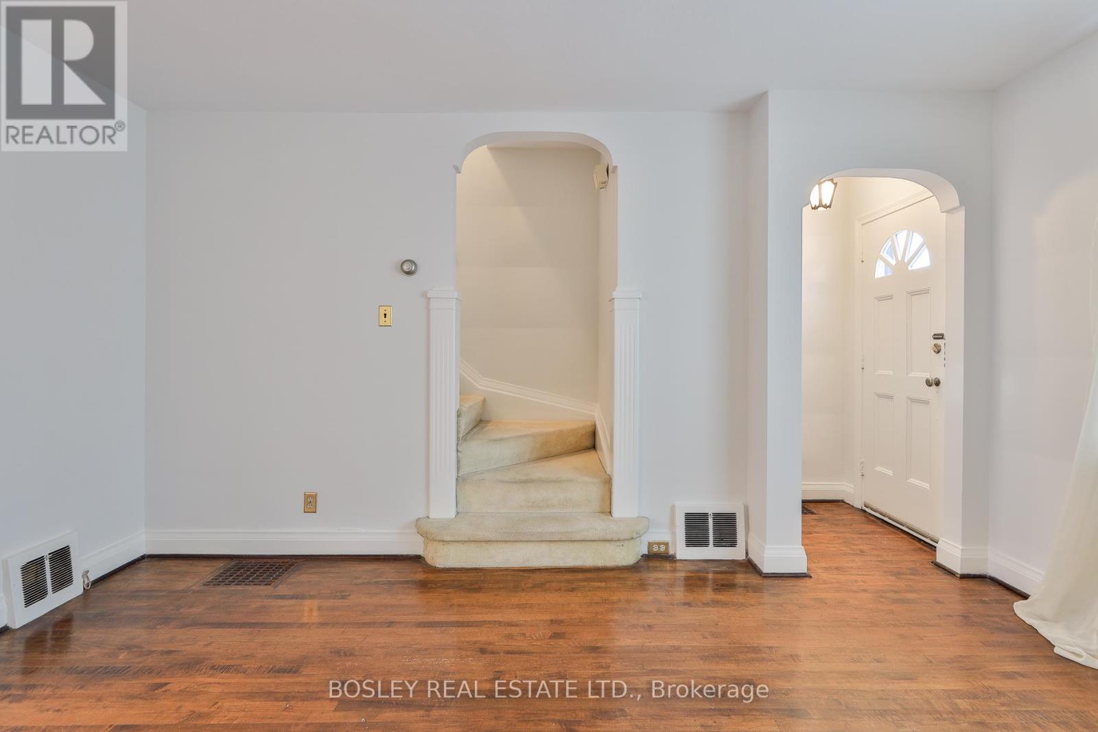 340 Laird Drive, Toronto, Ontario  M4G 3X9 - Photo 11 - C12535786