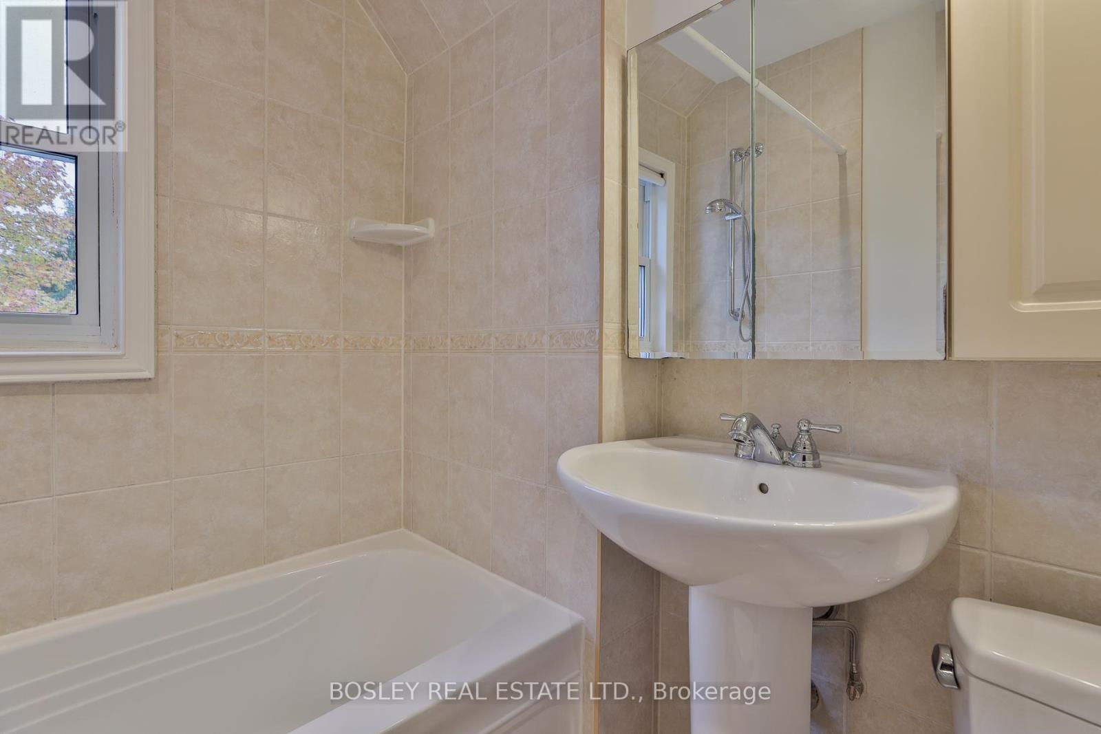 340 Laird Drive, Toronto, Ontario  M4G 3X9 - Photo 19 - C12535786