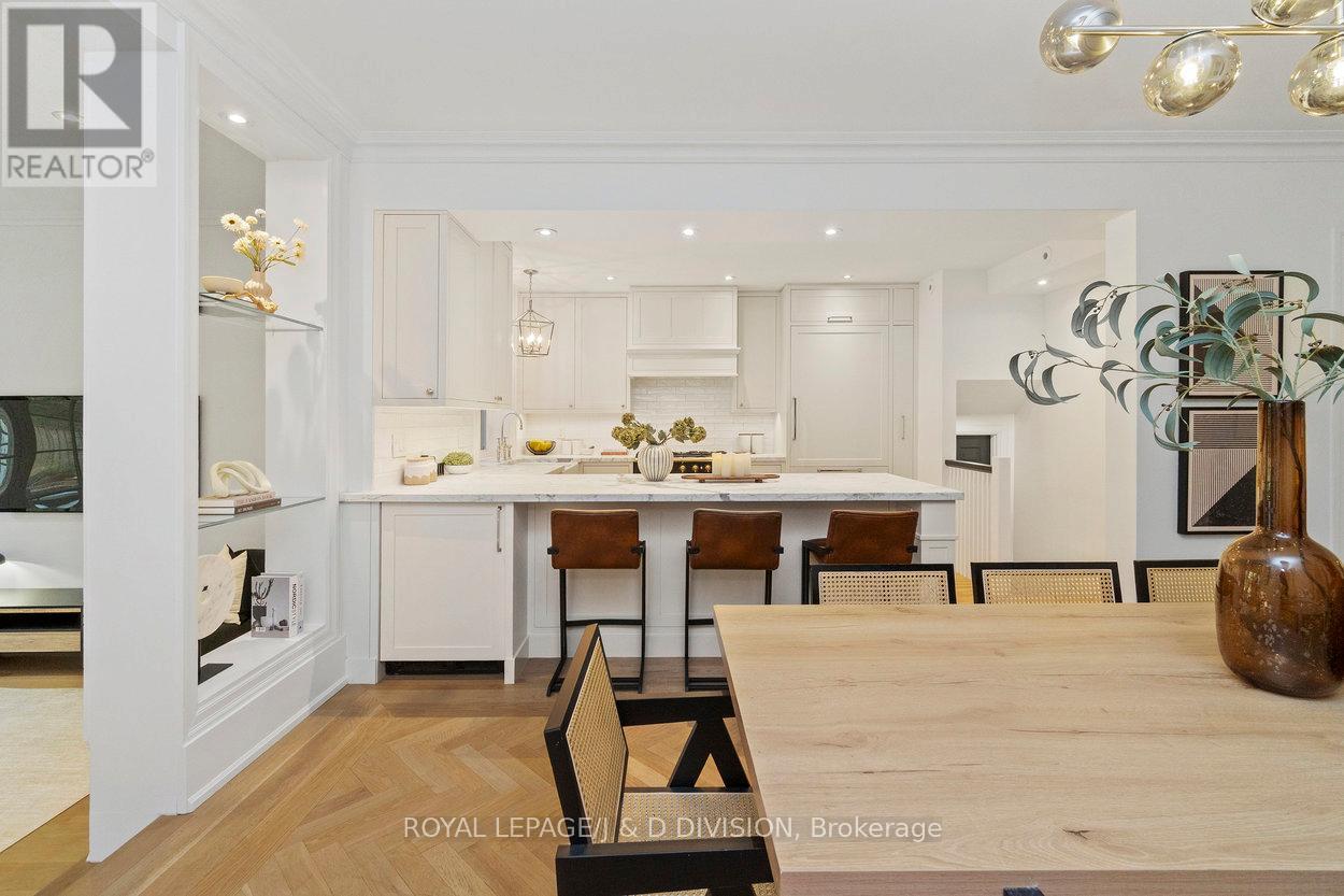 146 Balmoral Avenue, Toronto, Ontario  M4V 1J4 - Photo 17 - C12535790