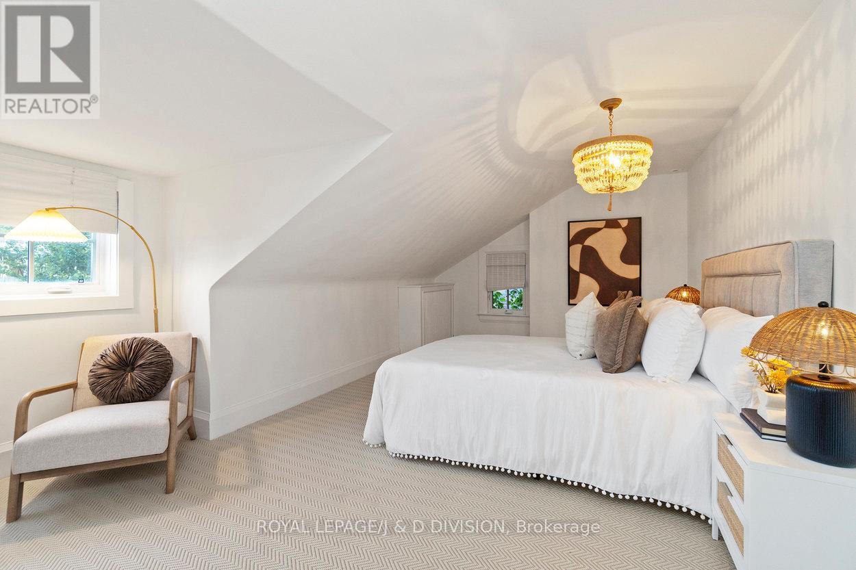 146 Balmoral Avenue, Toronto, Ontario  M4V 1J4 - Photo 34 - C12535790