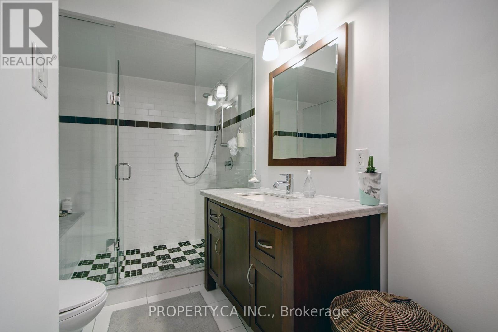 B - 42 Shank Street, Toronto, Ontario  M6J 3T9 - Photo 25 - C12535794