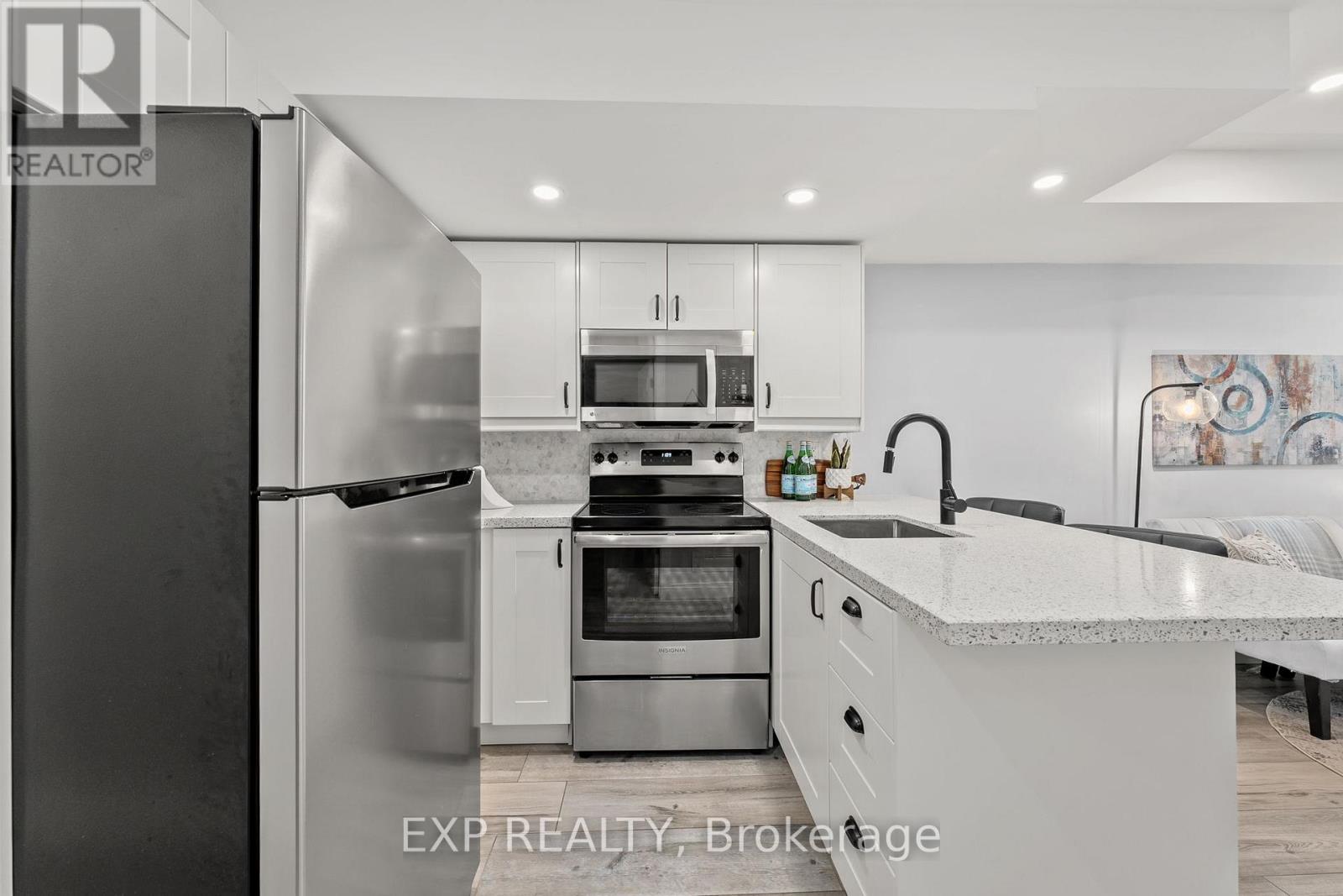 29 Grace Street, Toronto, Ontario  M6J 2S4 - Photo 33 - C12535812